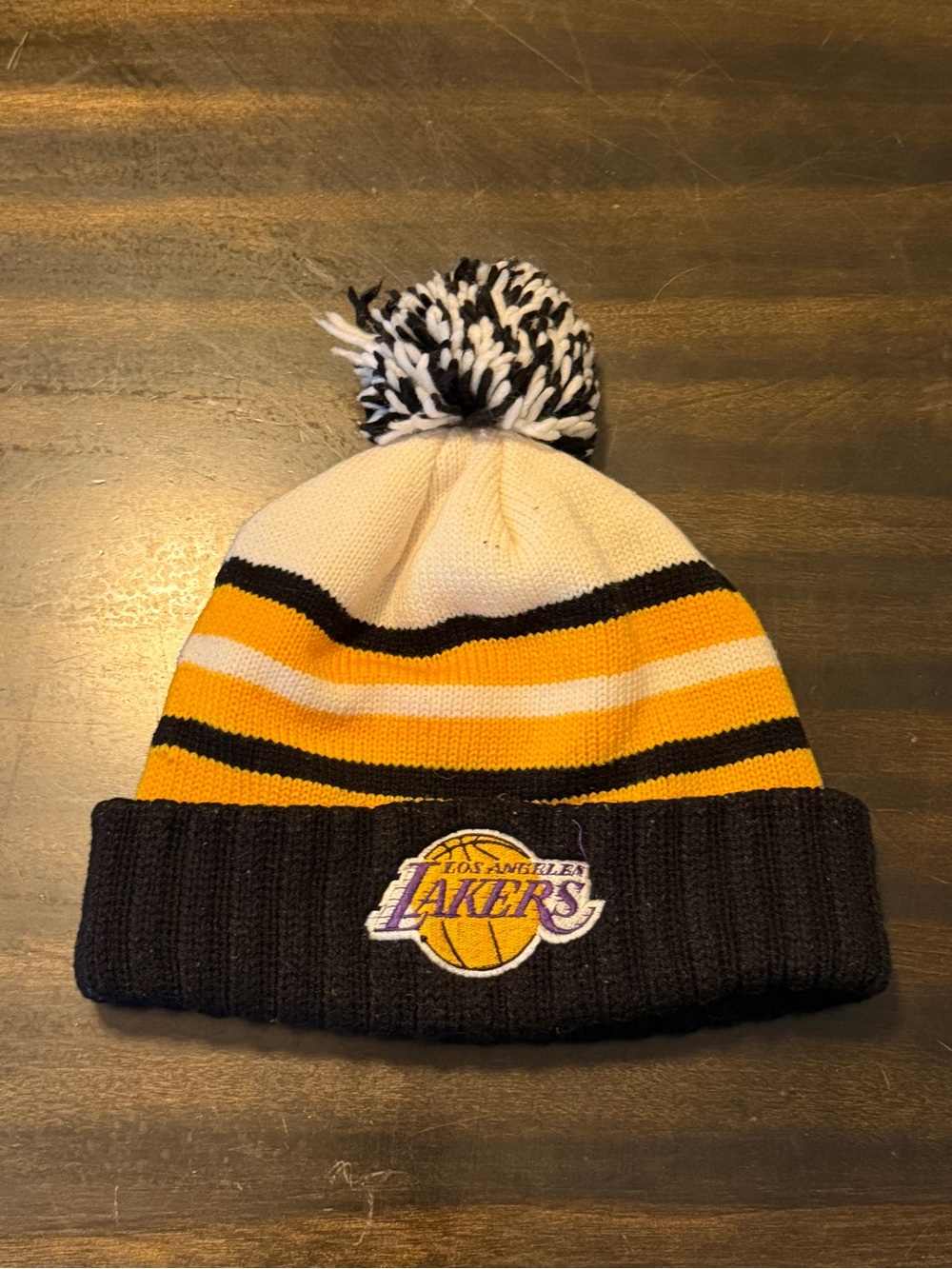 Mitchell & Ness Black, Gold & White Los Angeles Lakers Pom Beanie